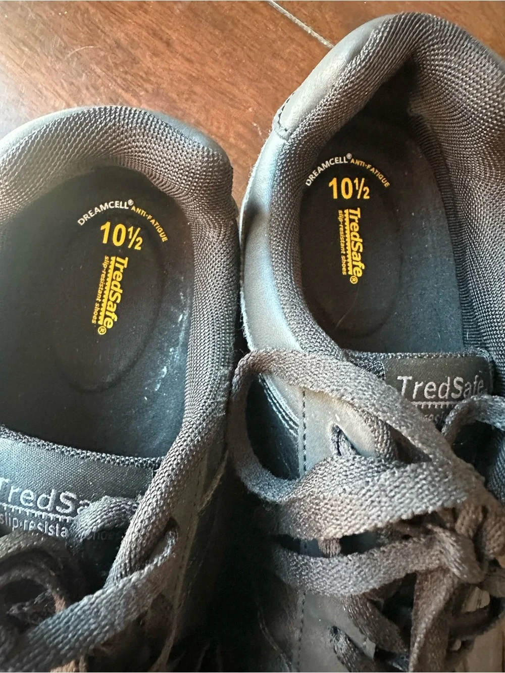 Tredsafe sleek black